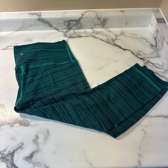 Lululemon Capris - Picture 1 of 7